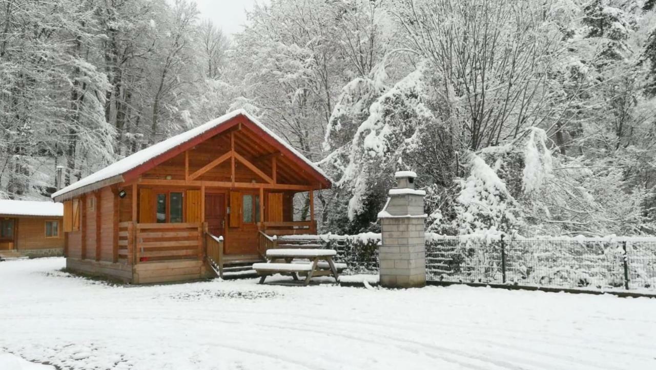 Habitat Mesire Guest House Mengen Екстериор снимка