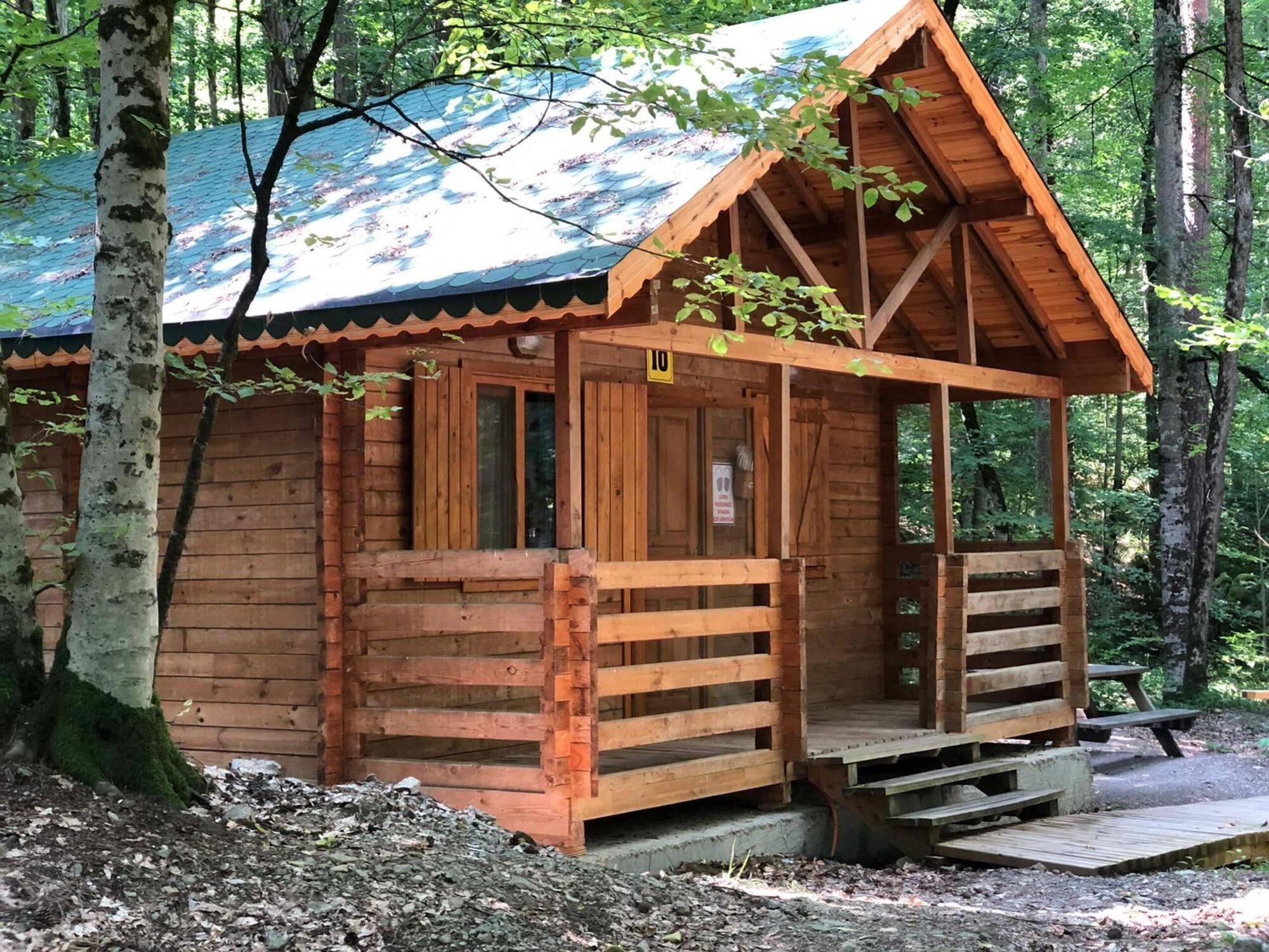 Habitat Mesire Guest House Mengen Екстериор снимка